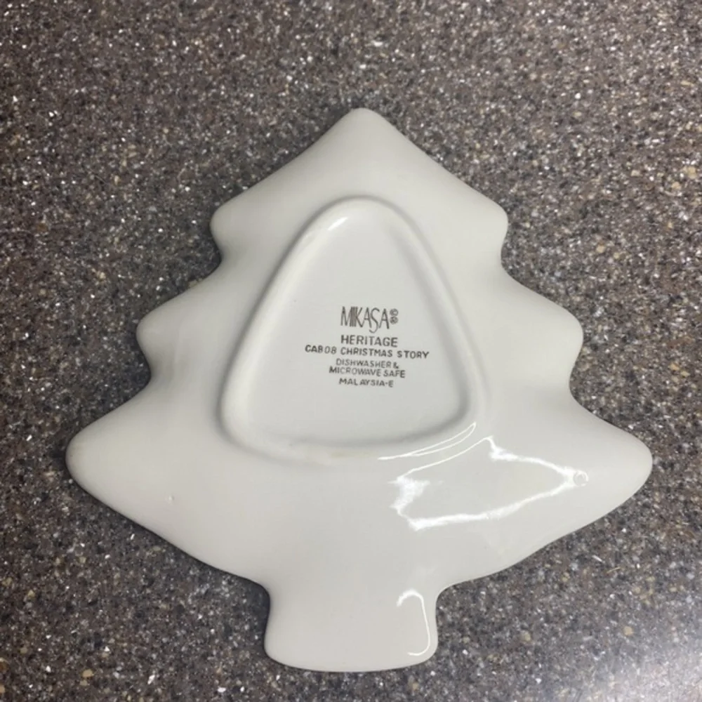 NWT Mikasa Heritage Christmas Story 6.5” Christmas Tree Tray Dish w/ Box